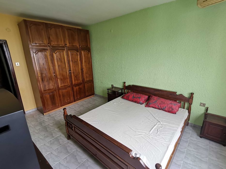 Дава се под наем Двустаен апартамент в Бургас, Зорница - 60 кв.м за 153 € - Снимка #4