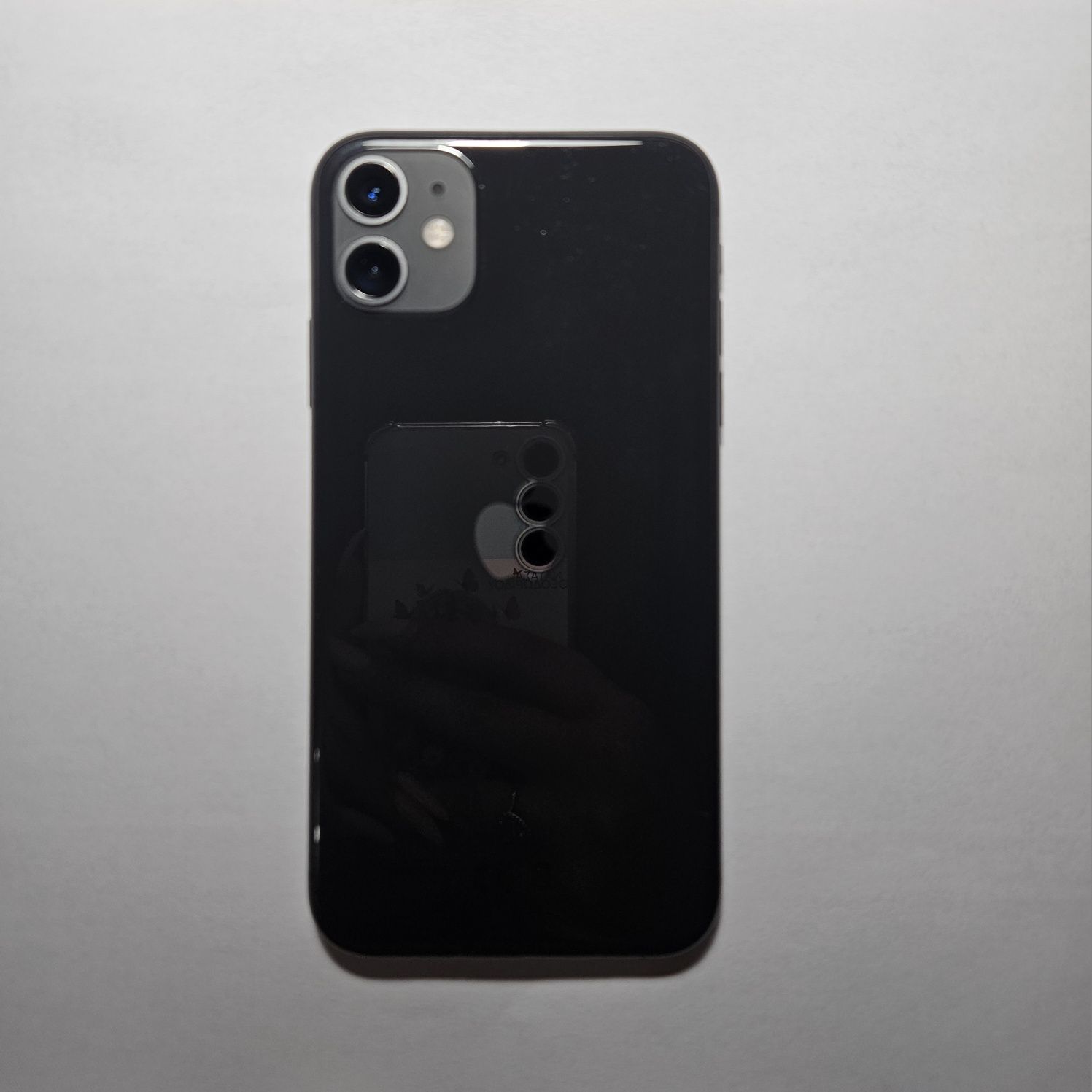 Iphone 11  64gb запазен