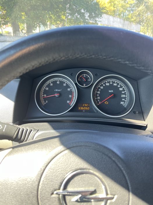 Opel astra h GTC 1.6