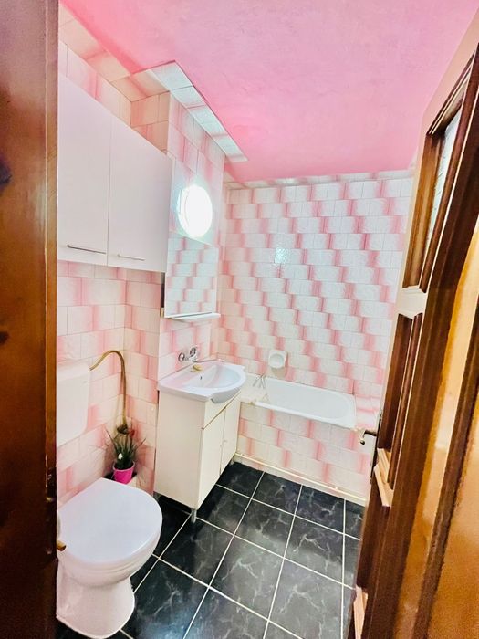 Se vinde apartament 3 camere decomandat