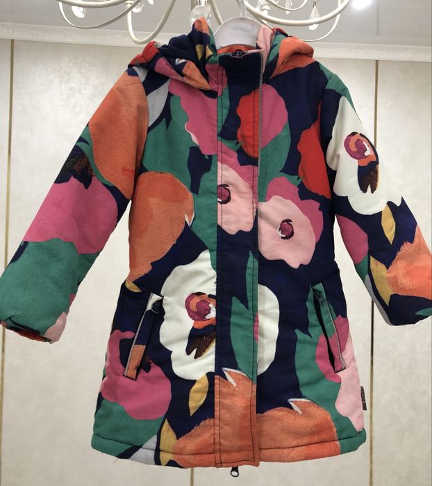 Срочно куртка демисезон от Button брендовая