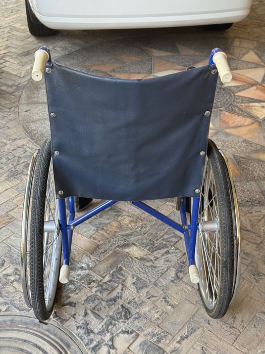 Инвалидная коляска