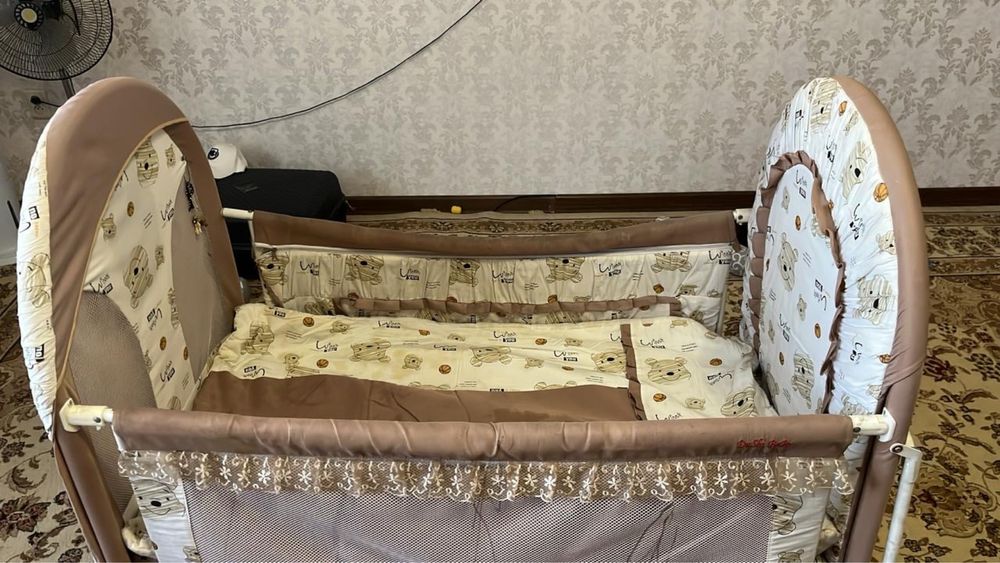 Продается детская кровать, мягкая удобная б/у