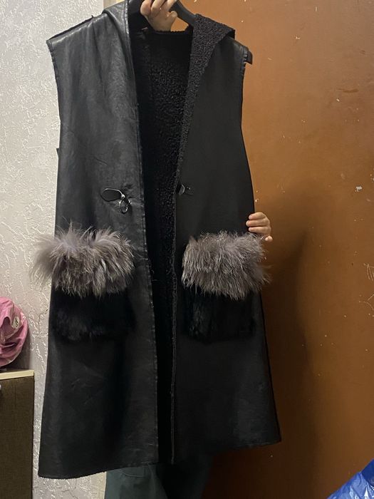 Жилетка кожаная