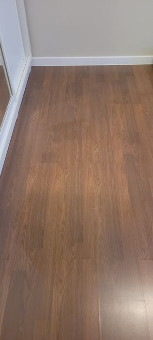 ПРОДАМ.   Ламинат б/у.