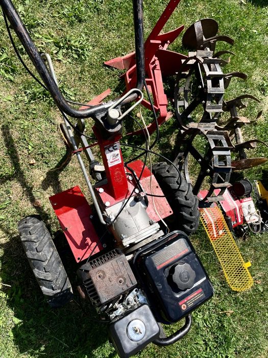 Vând Motocultor Zanetti ZBM200C+accesorii