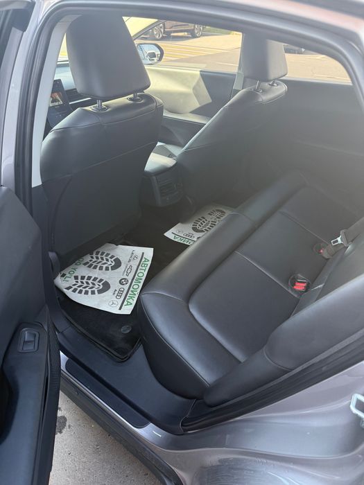 Toyota BZ3 электро