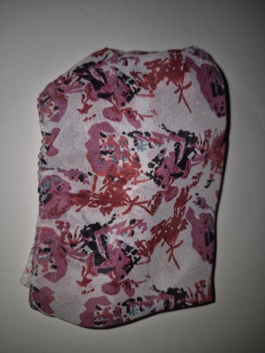 Bentita cu imprimeu floral Avon