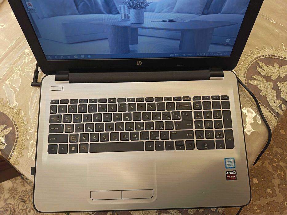 Notebook sotiladi