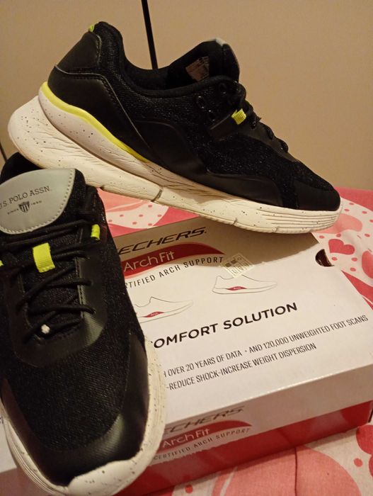 Adidași de bărbați nr.42,5