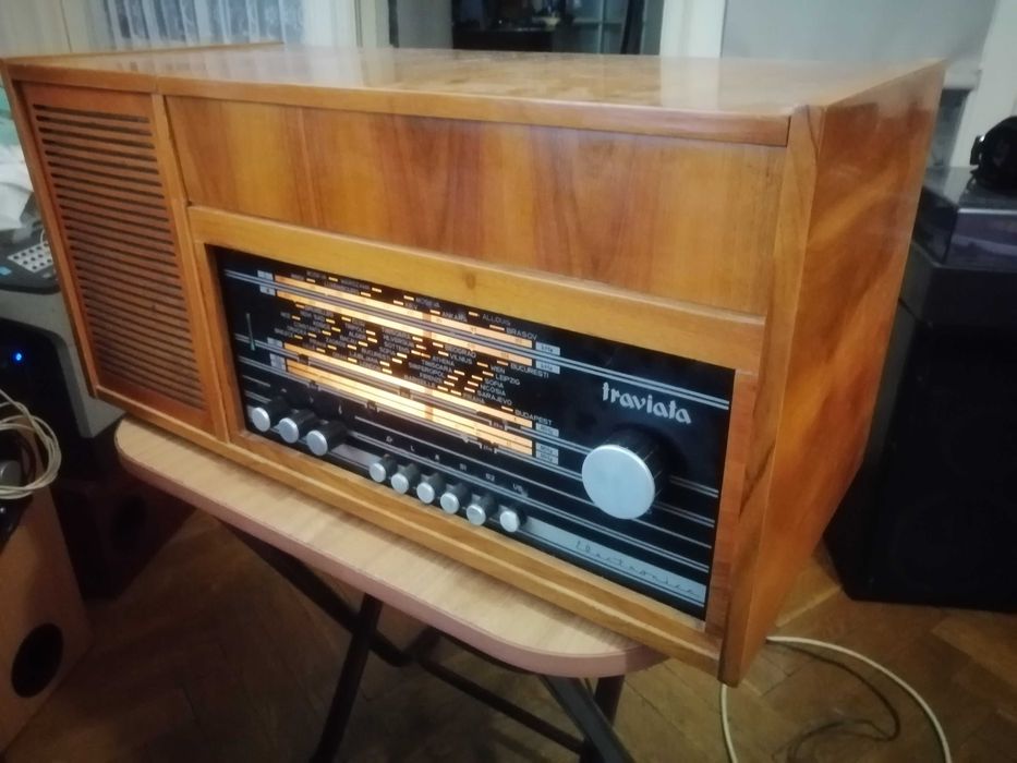 Vand radio Traviata