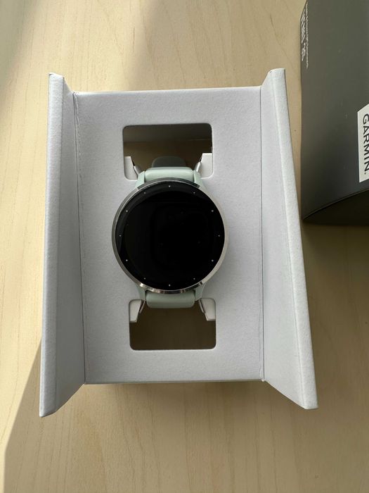 Часовник Garmin Venu 3S