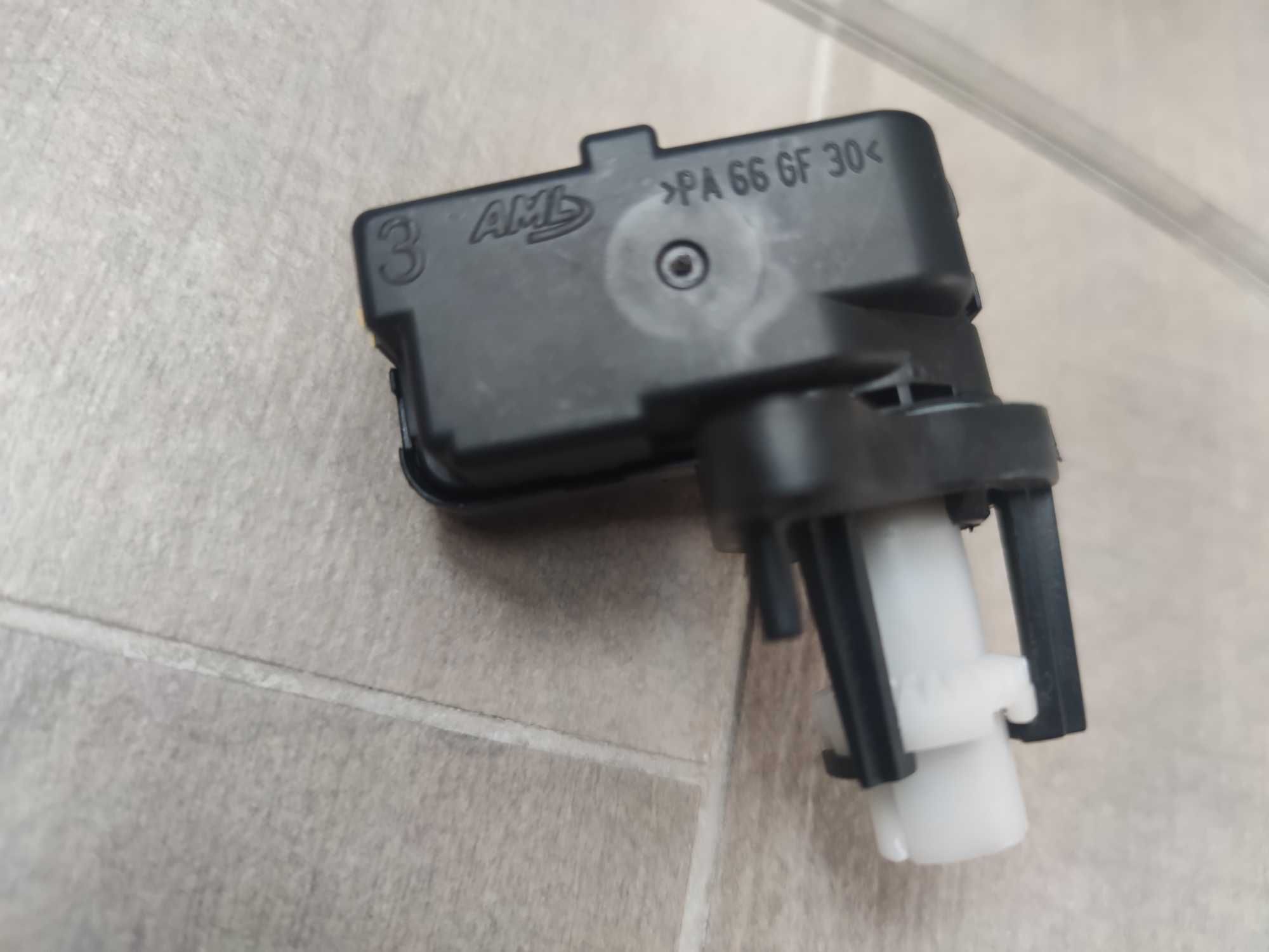 Piese far OPEL Crossland X: Headlight motor, Calculator, L90090608
