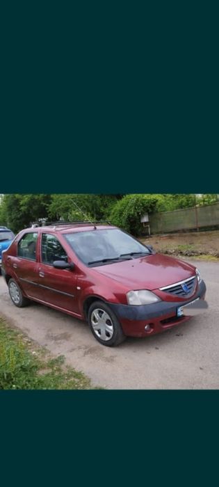 Vând Dacia Logan