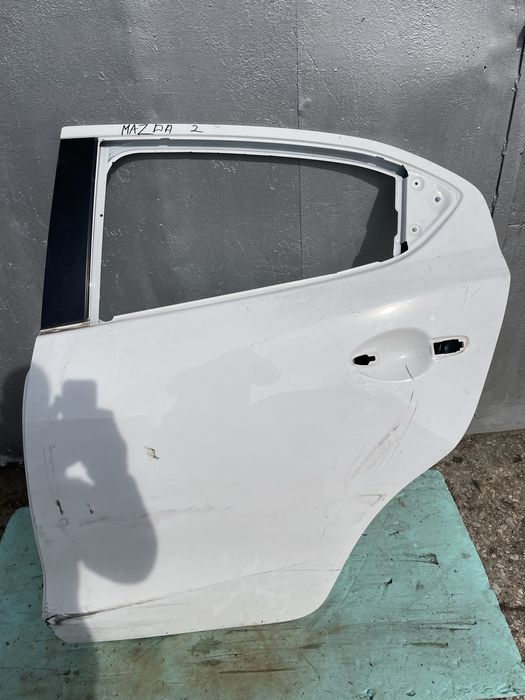 Задна лява врата за Mazda 2 Мазда 2  2014-2020г
