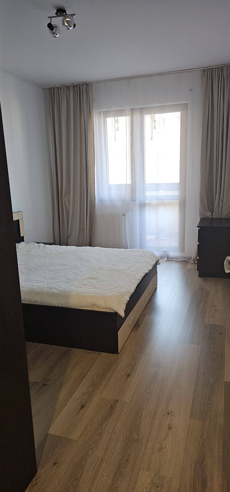 Inchiriez apartament 3 camere, Cartierul Latin