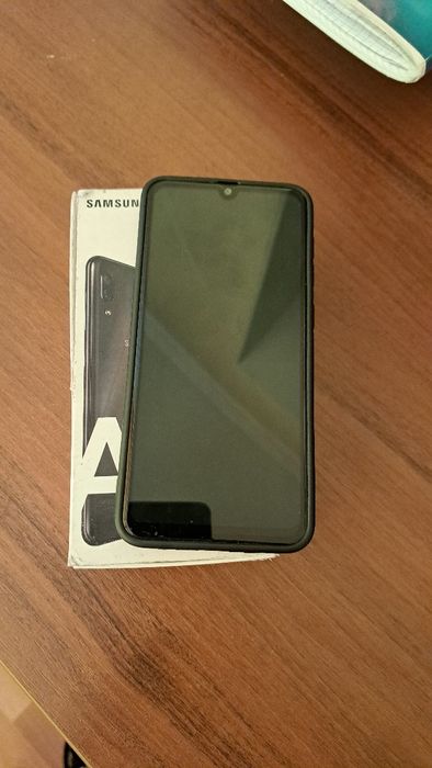 Samsung A30 новый с новой неактивированной симкой