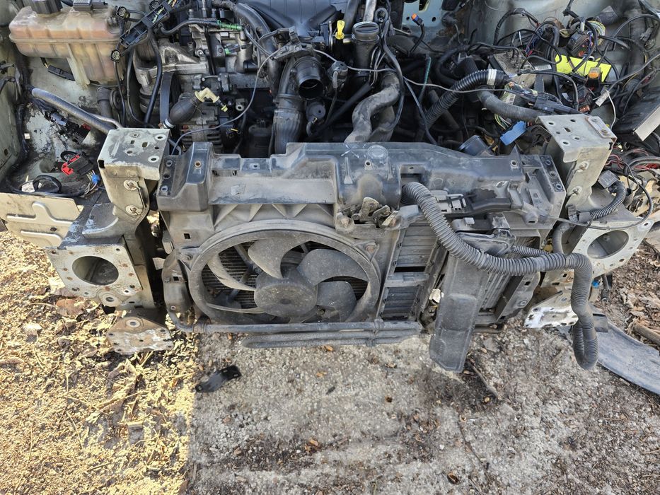 Peugeot 407 седан Пежо за части на части 2.0 HDI 136 RHR дизел