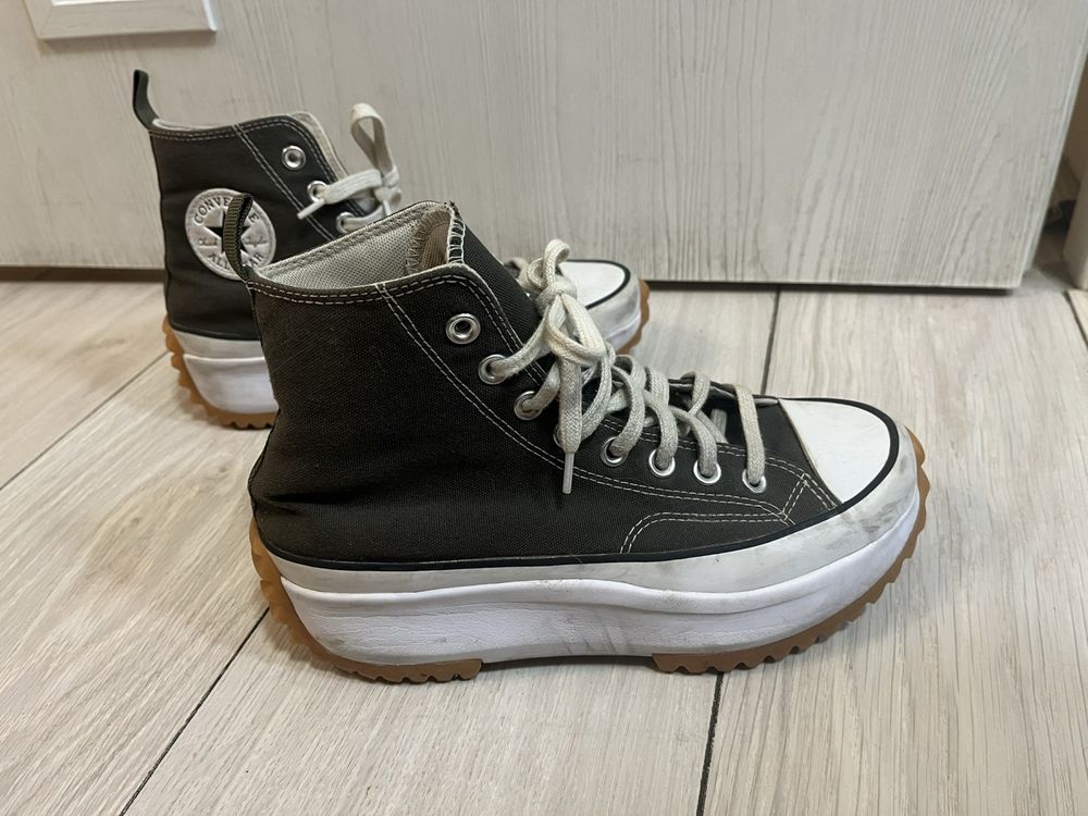 зелени converse на платформи