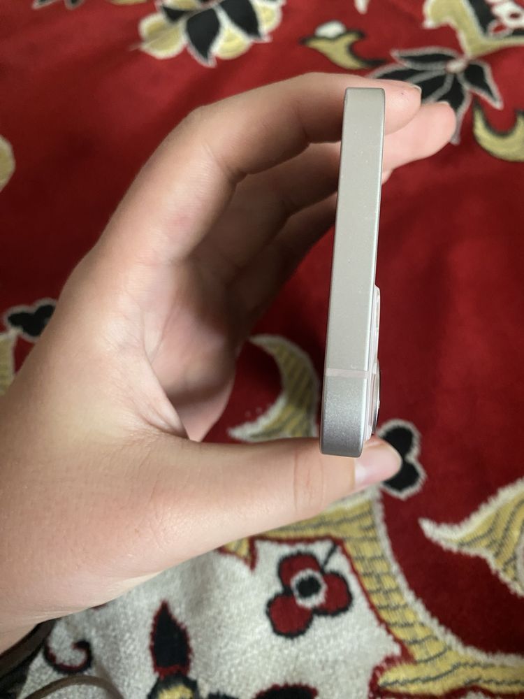 Айфон 13 256gb.