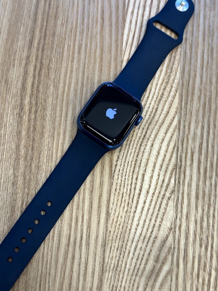 Apple Watch Series 7 | 41 мм | 32 ГБ