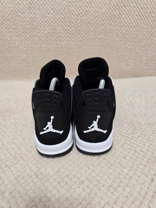 Nike Jordan 4 White Tunder nr 37 38 39 40 preț 400 lei