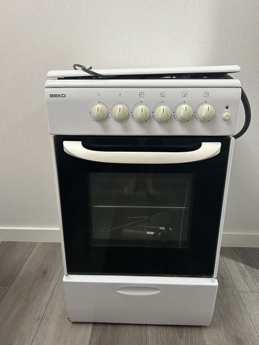 Продам газовую плиту