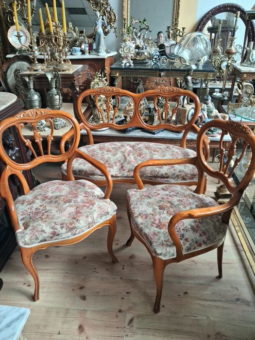 Диванче с кресла