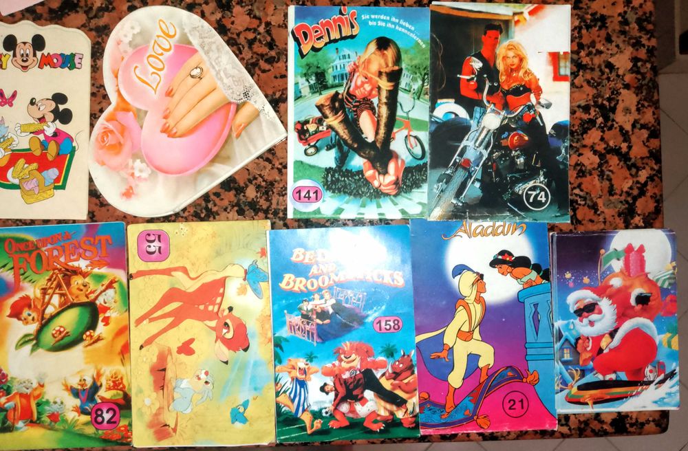 Миришещи листчета,картинки, тефтерчета и корици от 90-те-по договаряне