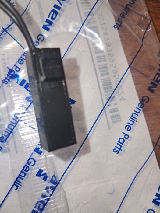 Продаётся датчик протока воды газового котла Навиен.