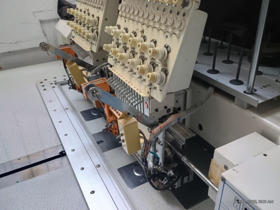 Masina de brodat cu doua capete