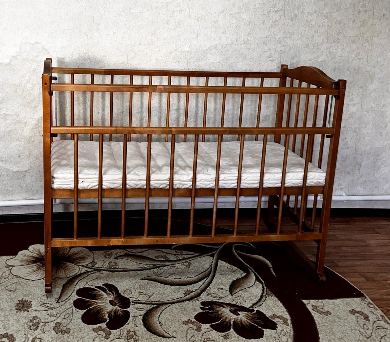 Срочно продам манеж