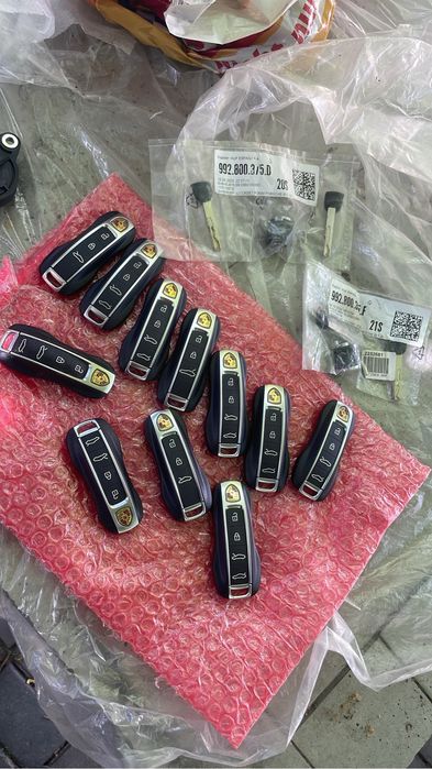 Chei porsche noi nescrise