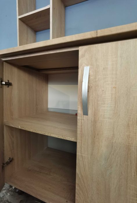 Mobilier bar, rafturi bar