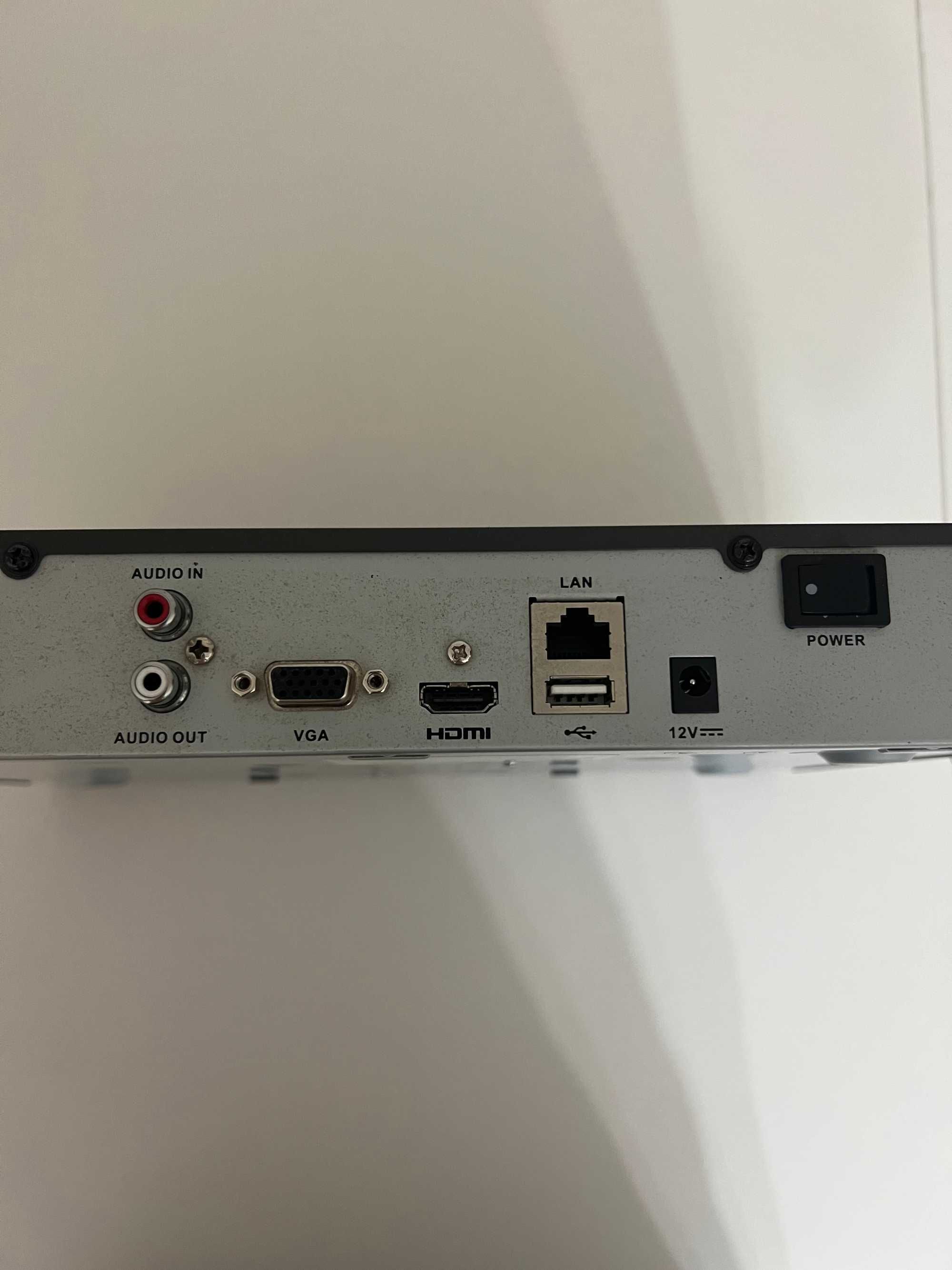 Видеорегистратор Hikvision DS-7608NI-Q1