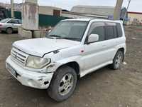 Mitsubishi Pajero io 1.8 обьем