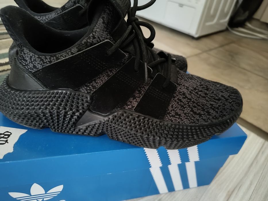 AdidasProphere tripple black
