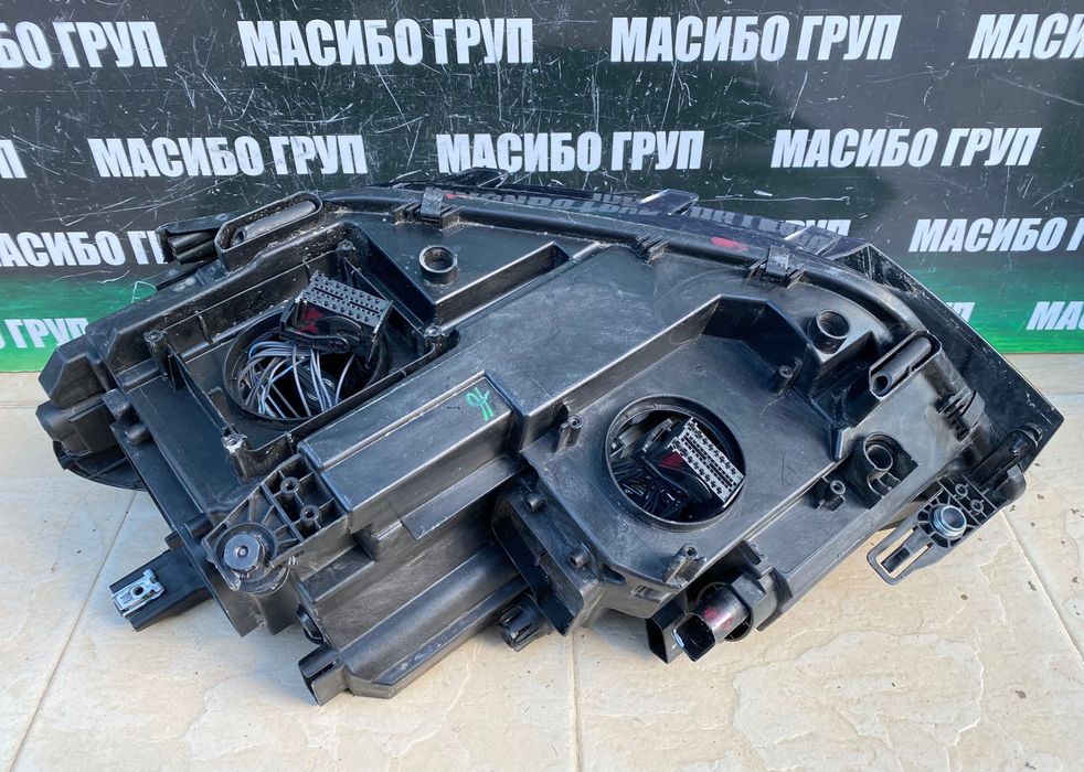 Фар far десен фарове Full Led за Фолксваген Туаран Vw Touran 5T