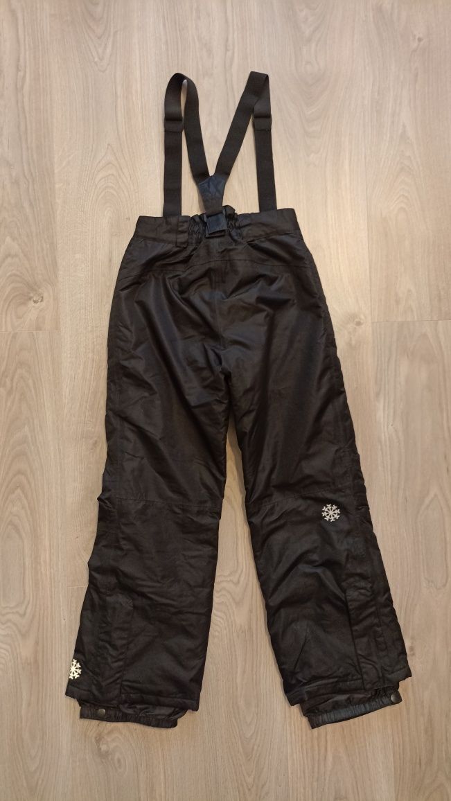 Pantaloni de iarnă/ ski/ zăpadă măr. 134- 140