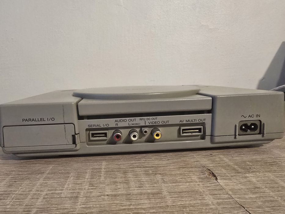 PS1 SCPH-1002 iesiri audio RCA nu citeste