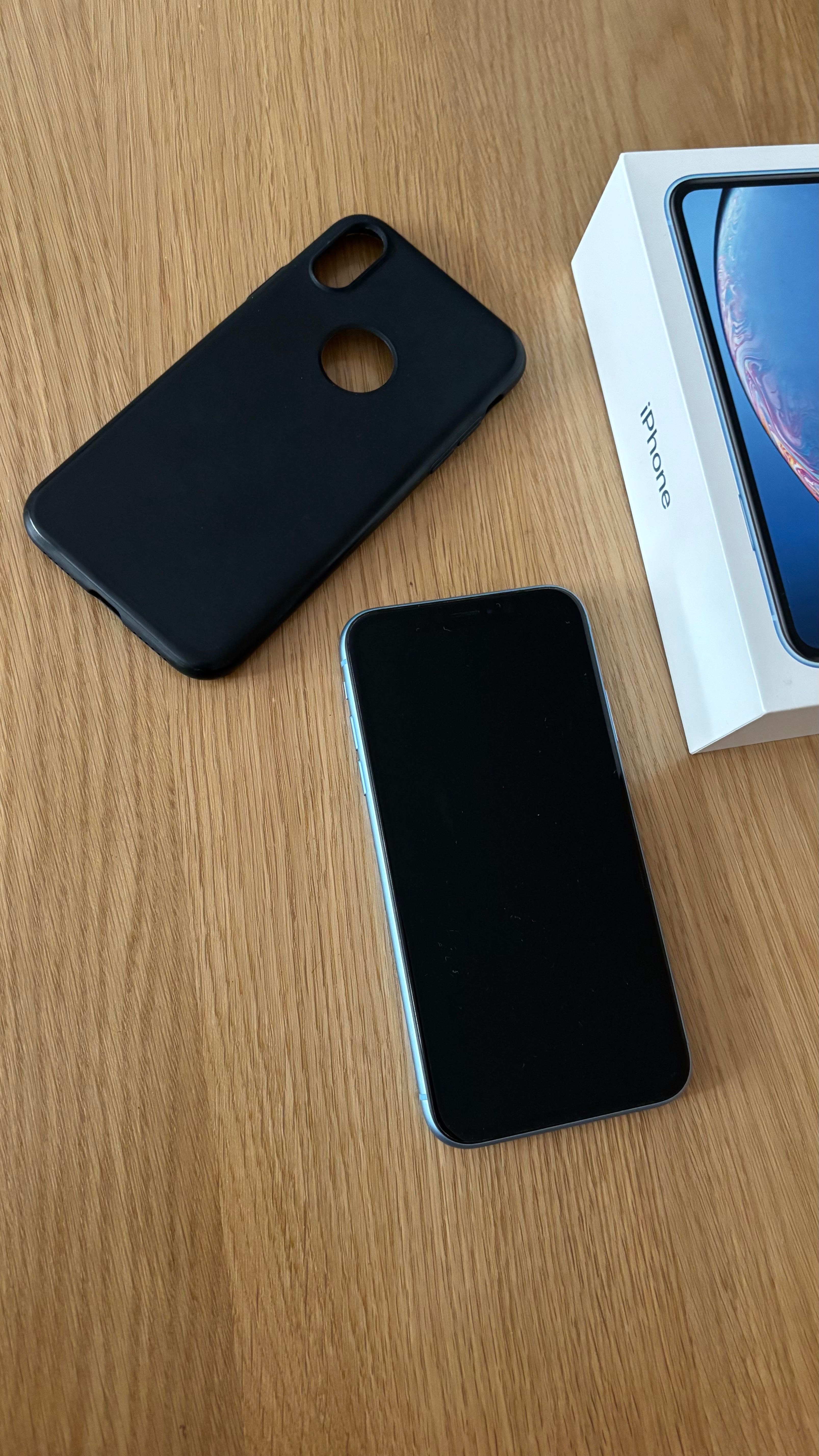 iPhone XR, 64GB, Blue, baterie 81%
