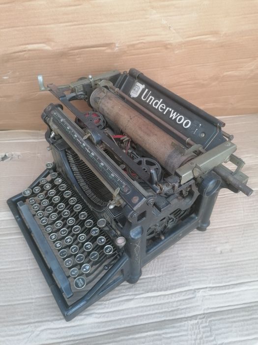 Mașină de scris Underwood