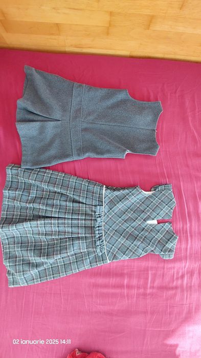 Sarafane cu buzunare pt scoala - 6 si 8 ani