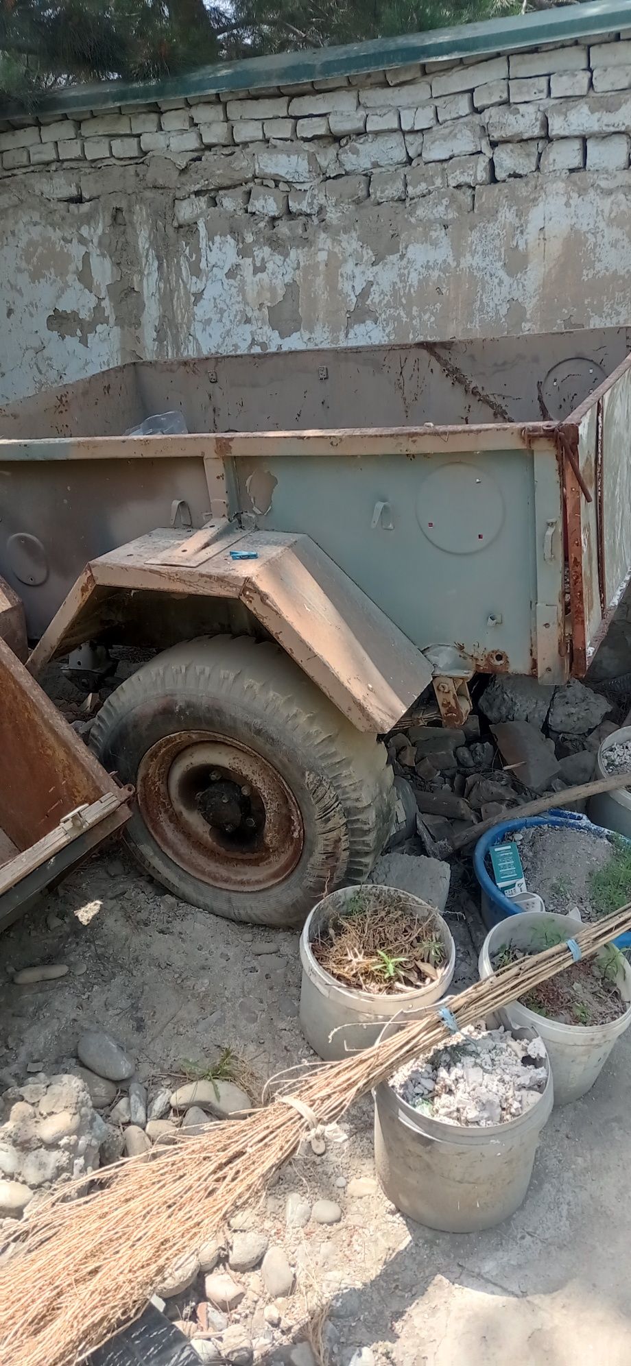 Прицеп сотилади заводской