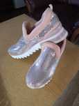 Дамски розови лъщящи маратонки Shoe Aquarium