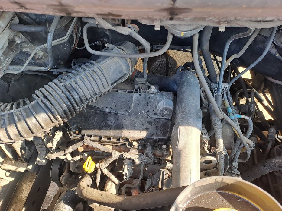 Dezmembrez Opel Movano 2.3 euro 5