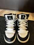 Vand adidasi Air Jordan marimea 35.5