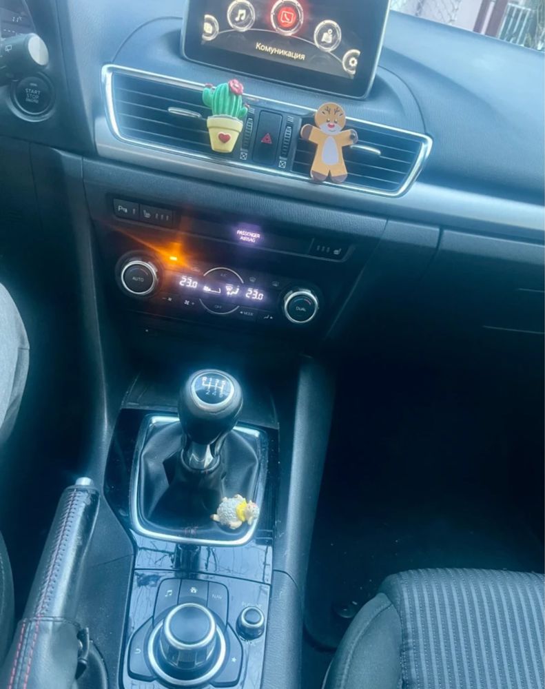 Уникална Mazda 3 / 2014