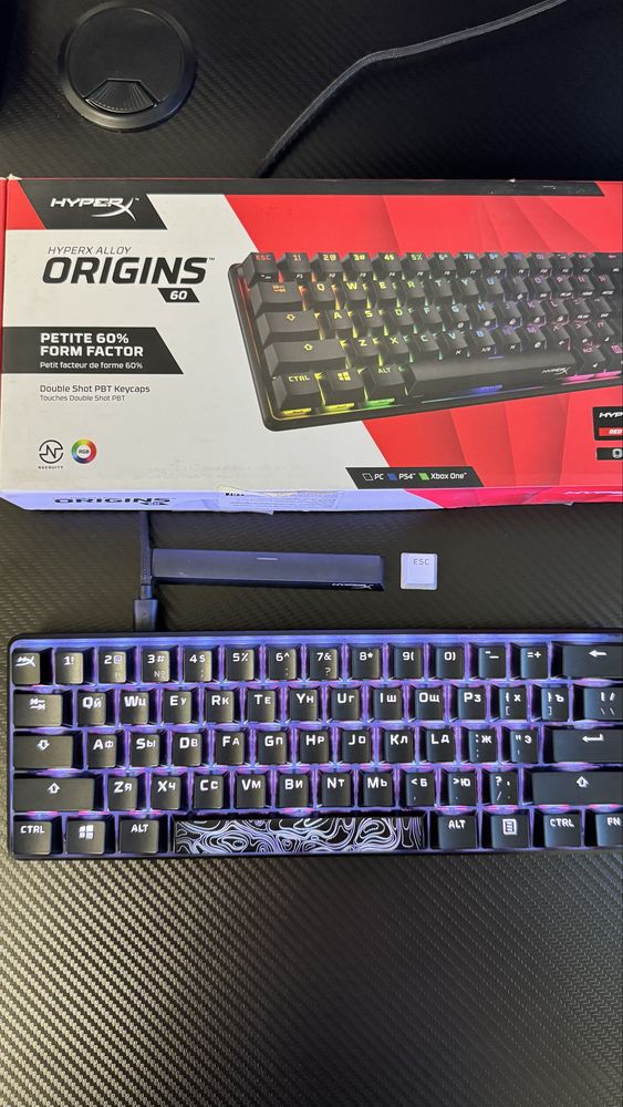 Продам клавиатуру Клавиатура HyperX Alloy Origins 60 черного цвета