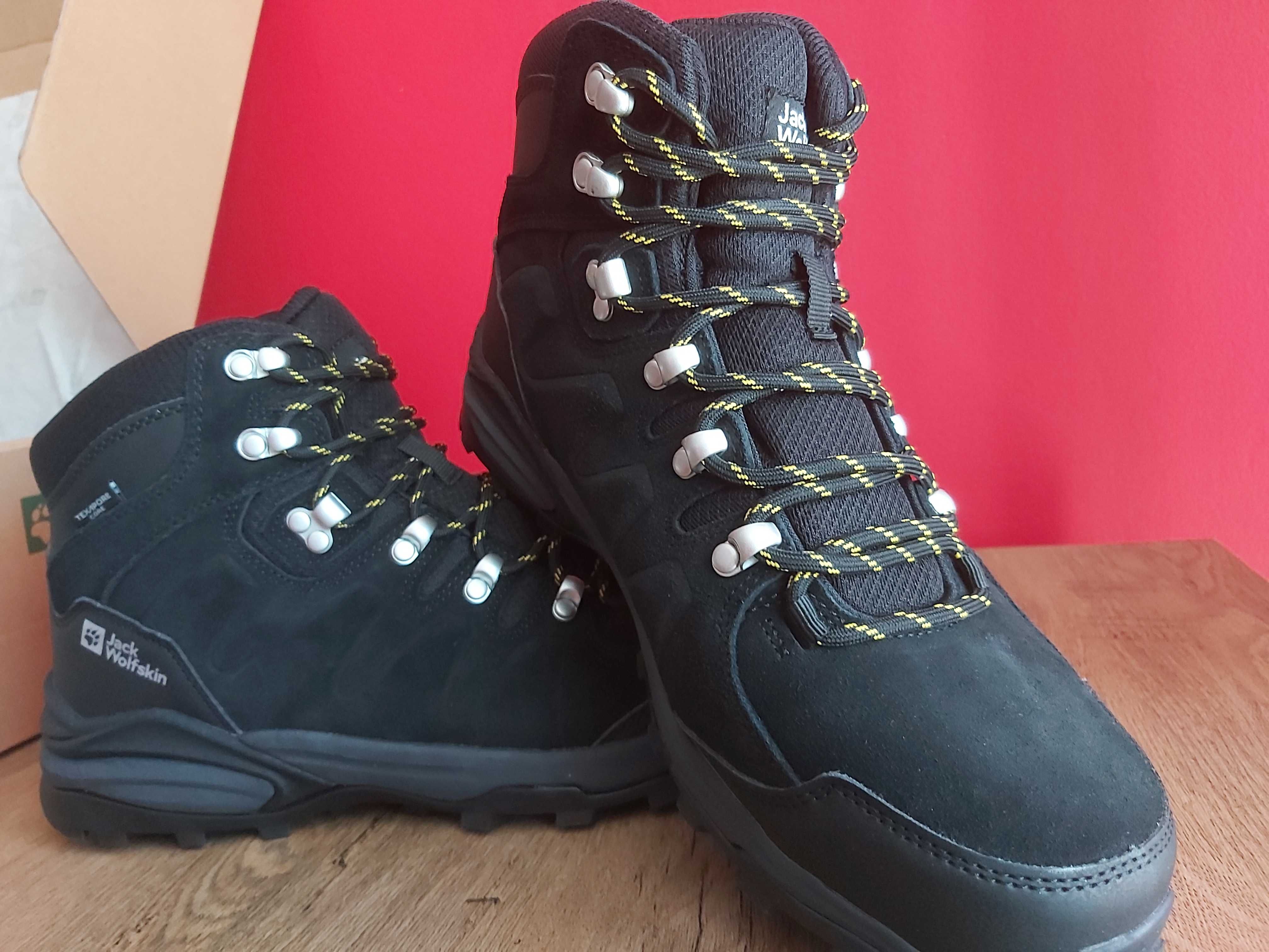 Чисто нови обувки Jack Wolfskin Refugio